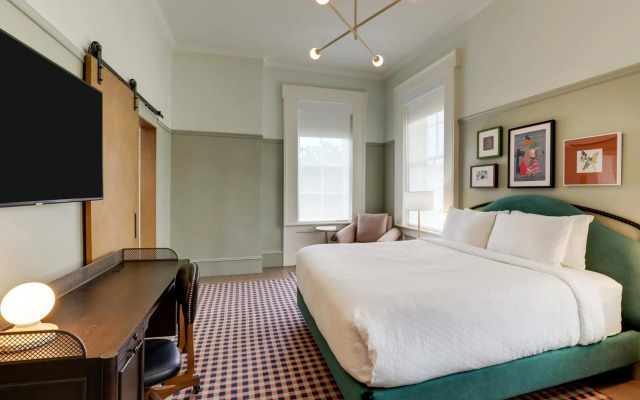 Trilogy Hotel Montgomery, Autograph Collection