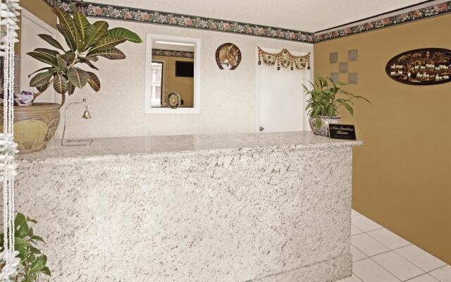 Americas Best Value Inn Buda Austin S