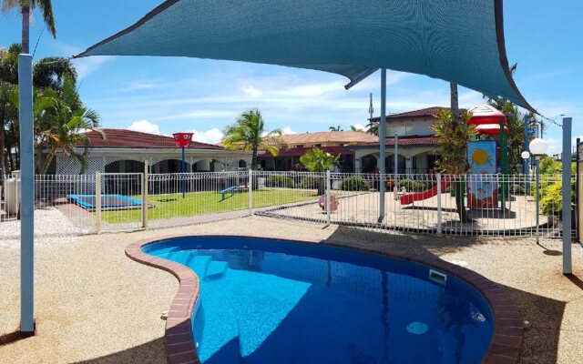 Tropic Coast Motel