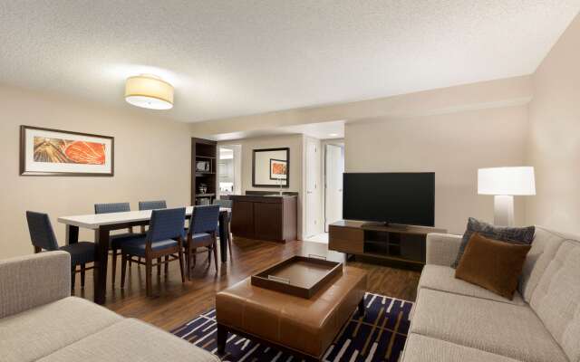 Embassy Suites by Hilton Chicago Lombard Oak Brook