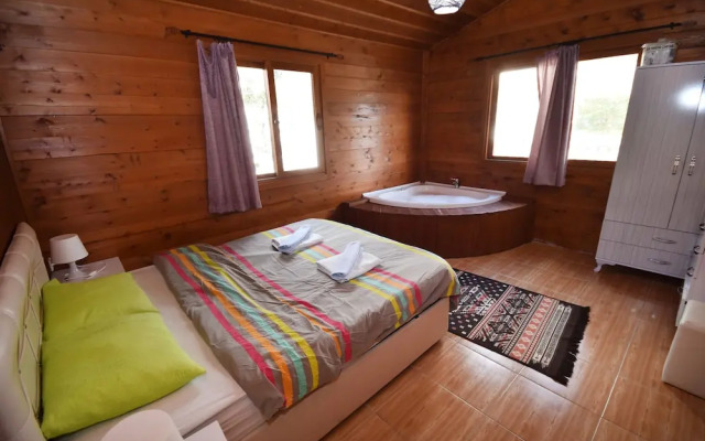 Villa Belize 2 by Helaltatilvillari