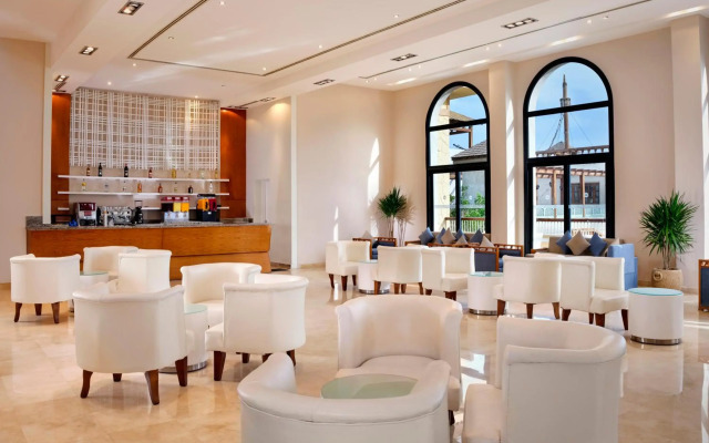 Coral Sea Aqua Club