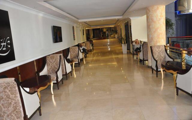 Elilly International Hotel