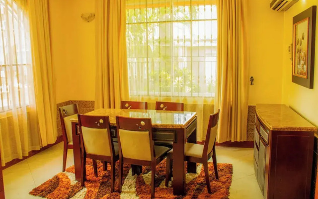 Amariah Apartments Bahari Beach