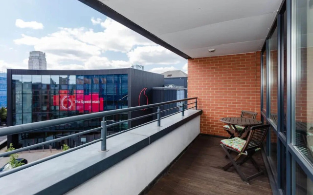 Vivid Apartment in Central London