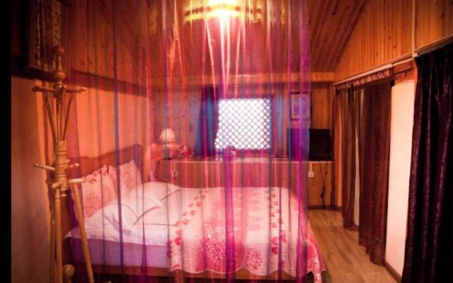 Carnation Inn - Lijiang