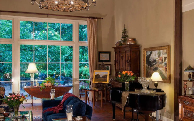 The Stockade Bed and Breakfast