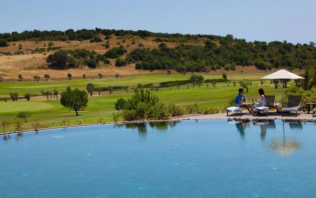 NAU Morgado Golf & Country Club