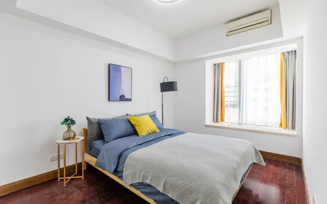 Locals Boutique Apartment Gongbei No.2