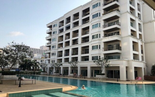 Platinum Suites Floor 6 Room 63