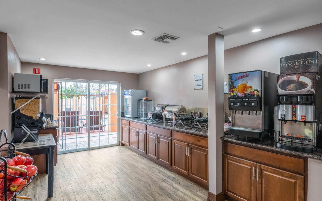 Arroyo Pinion Hotel, Ascend Hotel Collection