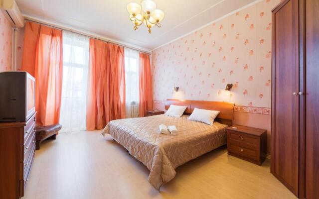 Versal Na Brestskoy Living Quarters