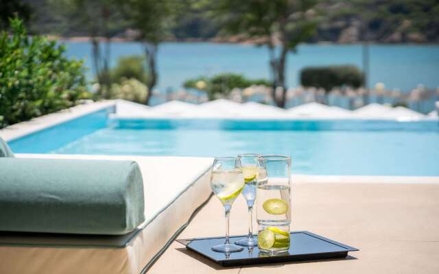 Dolce Athens A tica Riviera Hotel