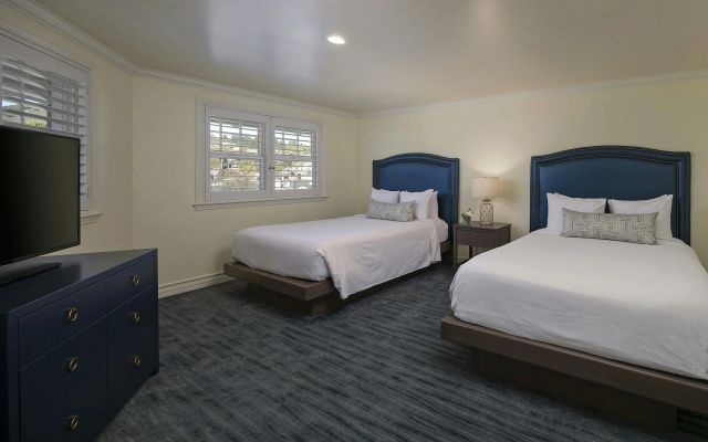 Avila Lighthouse Suites