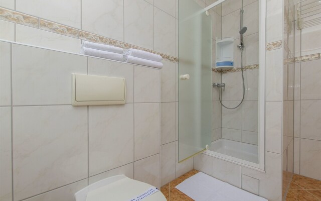 Apartment And Rooms Ana