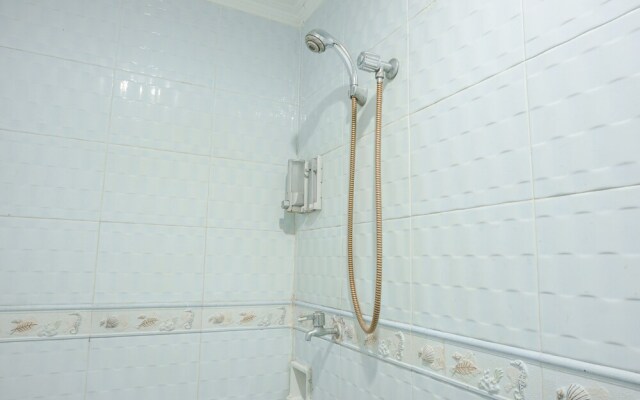 Fully Furnished And Comfy 2Br Apartment At Gajah Mada Mediterania