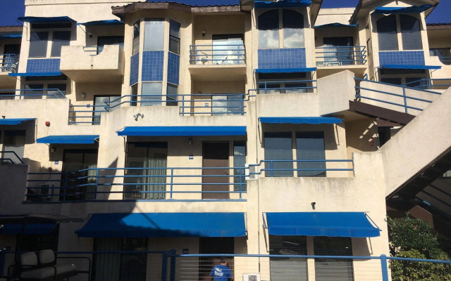 Seaport Village Inn Avalon