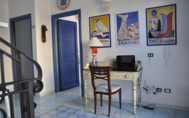 Athena Bed  Breakfast