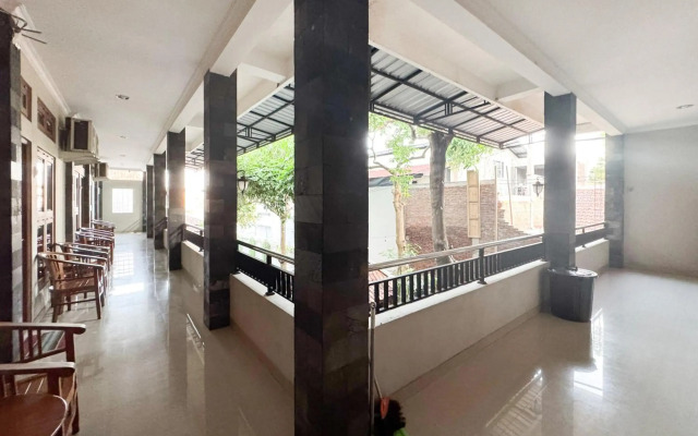 OYO 594 Joglo Manggisan Syariah
