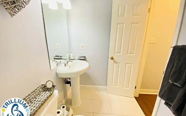 Cozy Studio Loft with 2 Bath