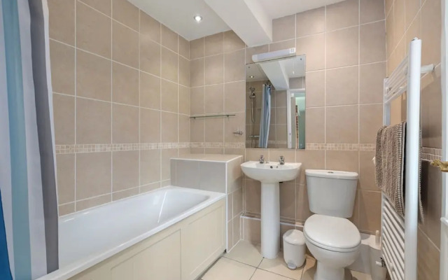 Clover at Gorslwyd - Sound Retreat