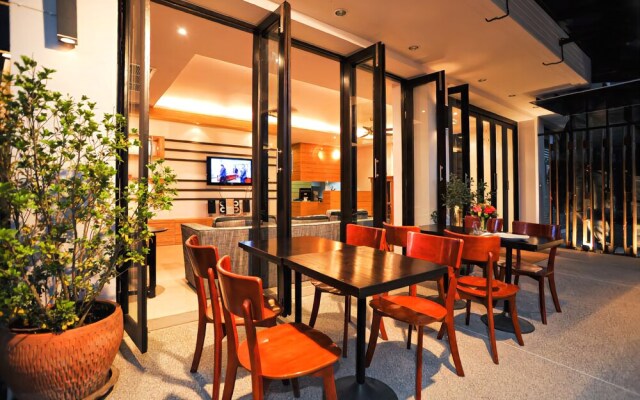 Urban Patong Residence