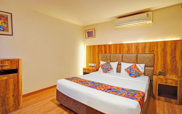 Fabhotel Brigade Suites