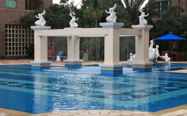 3 Bedroom Apartment at Senayan Residence by Travelio