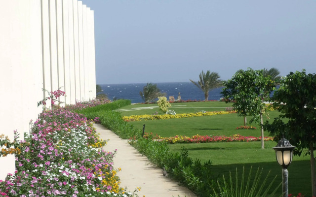 Royal Brayka Beach Resort