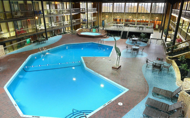 Park Inn by Radisson Sharon