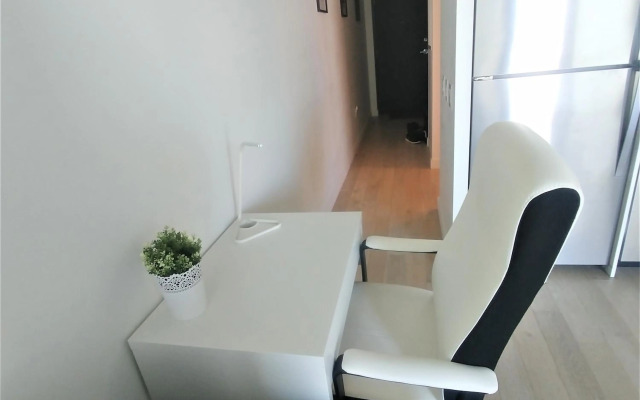 Luxury skyline condo in downtown FREE 24/7 parking