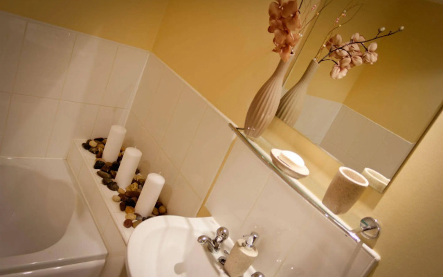 The Lindley Suite - Simple2let Serviced Apartments