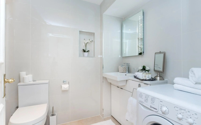 Park Lane Apartments - Clarges St