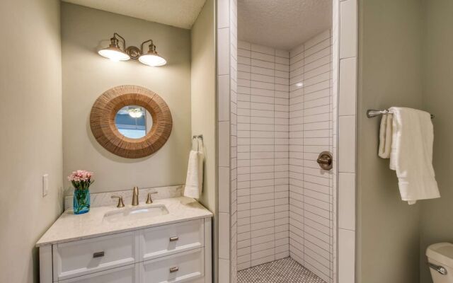 Barefoot Hideaway Family Beachfront Retreat