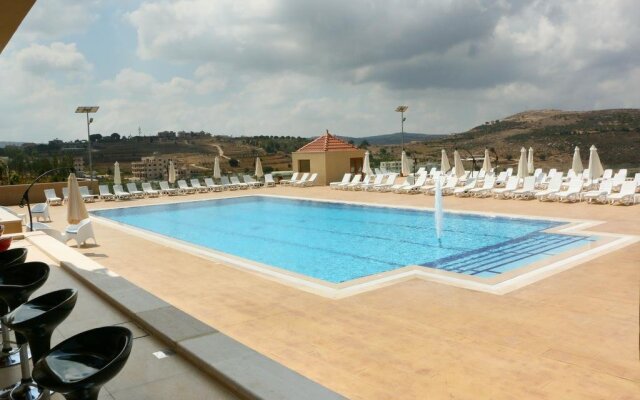 Oak Hills Hotel