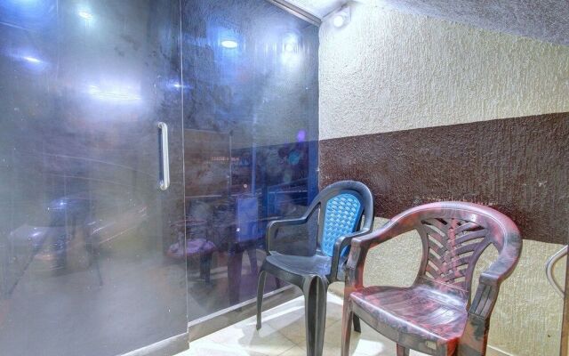 OYO 22503 Hotel Residency Gate