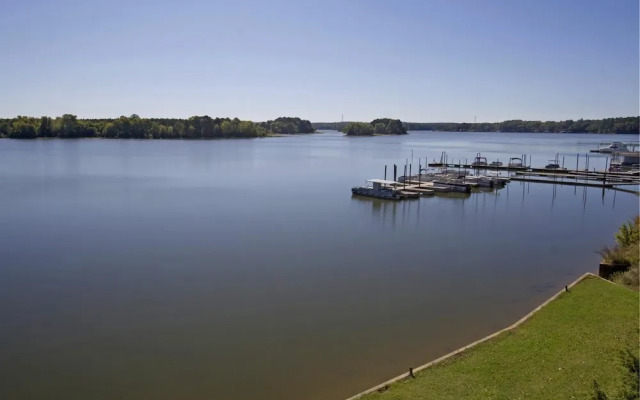 Super 8 by Wyndham Riverside AL