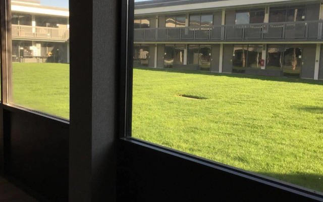 Radisson Hotel Oakland Airport