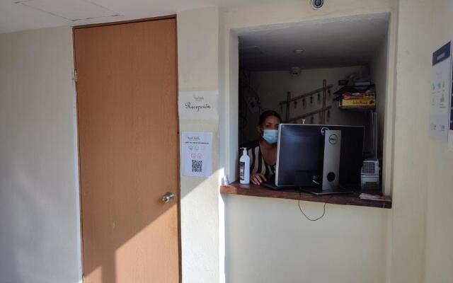 Hotel Ashly Loma Larga