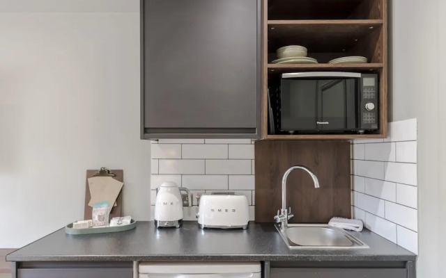 Your Apartment Tooting