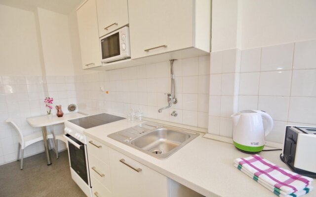 Studio Dimitris II Apartments