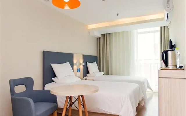 Hanting Express Chengdu Gaoxin District Century City