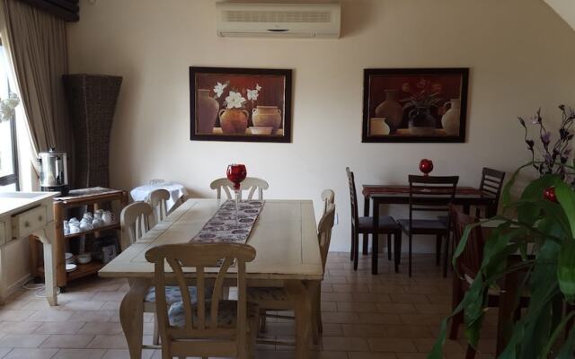 Old n New Bed and Breakfast