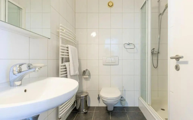 Lakeside Apartment with panoramic view on the lake