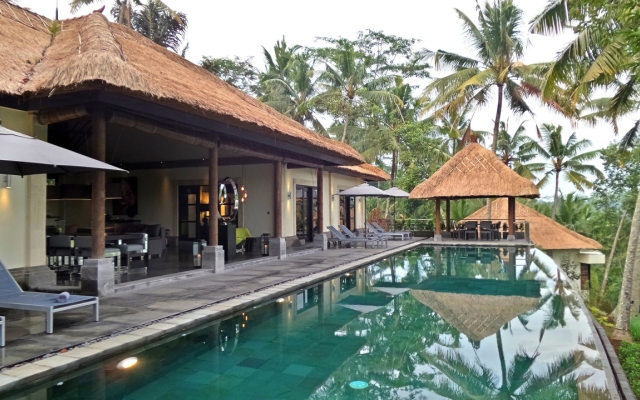 Rouge - Private Villa Condense