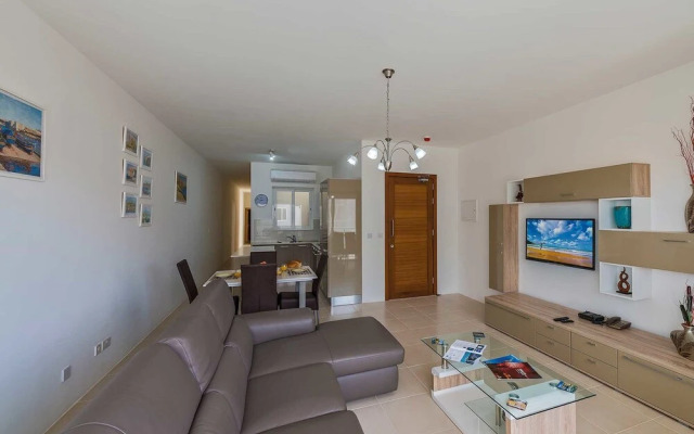 The Hillock North E9