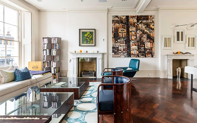 London Luxe Retreat: 5-bed Gem