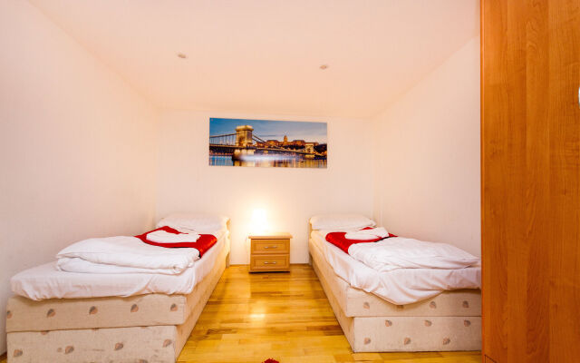 Opera Apartments