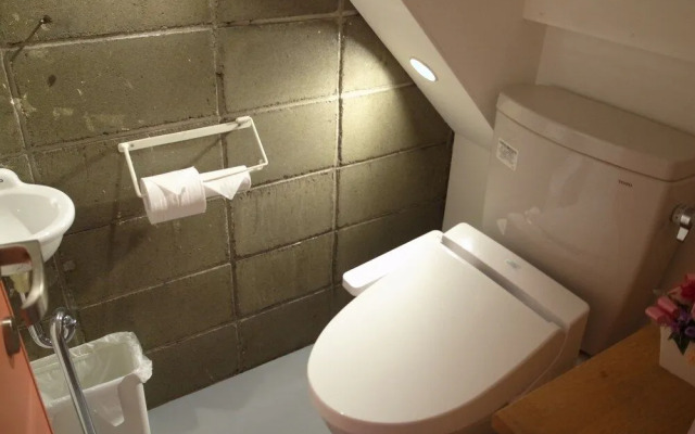 Kawaramachi Dormitory - Hostel