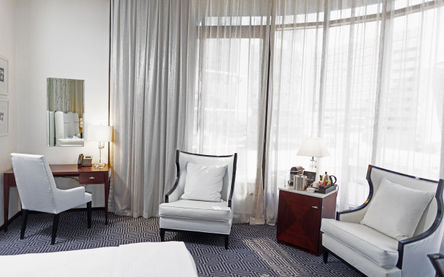 Davinci Hotel And Suites On Nelson Mandela Square